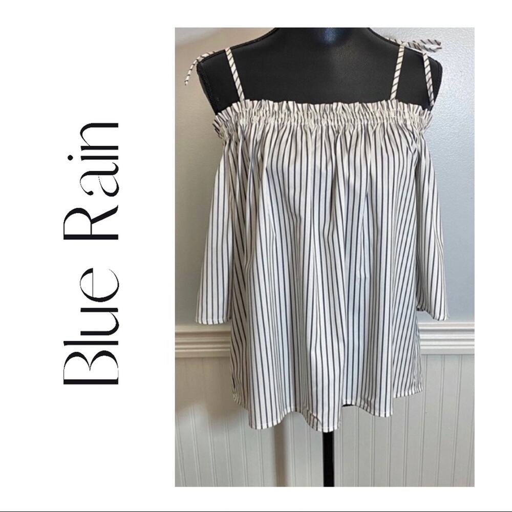 NWOT Francesca's Blue Rain Striped Cold Off Shoulder Top Size M